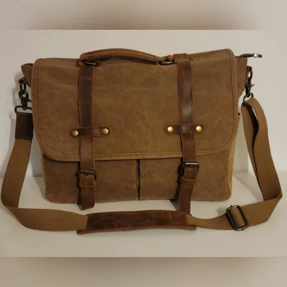 Nomad Trail Waxed Canvas Leather Messenger Bag - Picture 2 of 11